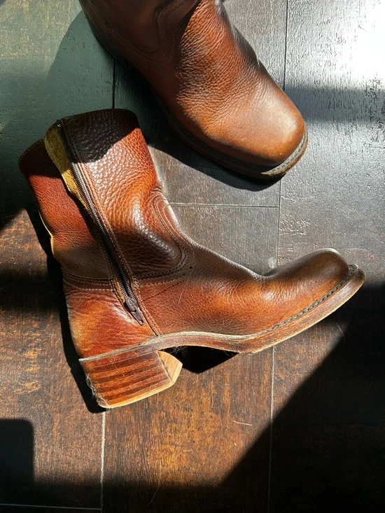 FRYE Boots - Picture 8 of 12